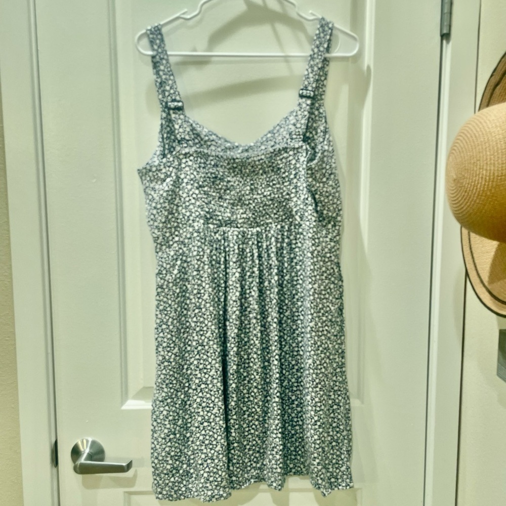 NEW…Old Navy Fit & Flare Crepe Mini Dress - Picture 3 of 5